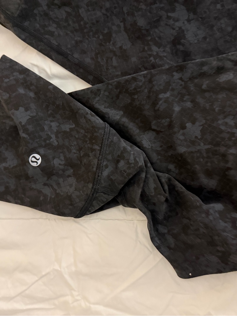 Lululemon Black Printed High-Waist Leggings - Picture 2 of 2